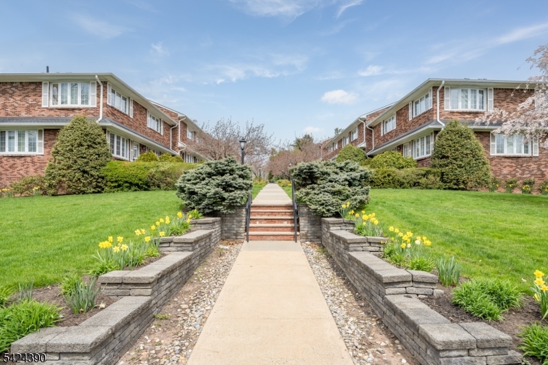 777 Springfield Avenue, Unit 1 Summit, NJ 07901 - Photo 32 of 33