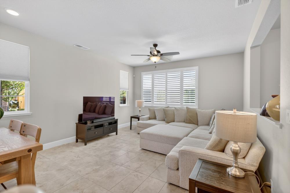 211 Rochdale Street Roseville, CA 95661 - Photo 25 of 66