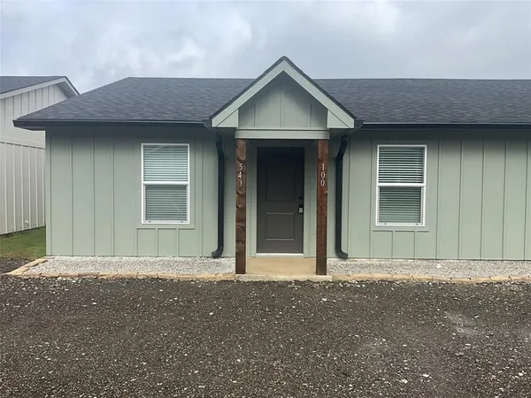 $1,500 | 543 Bradburn Road, Unit 100, Grand Saline, TX 75140