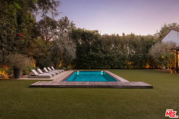 $8,500,000 | 1046 North Norman Place, Los Angeles, CA 90049