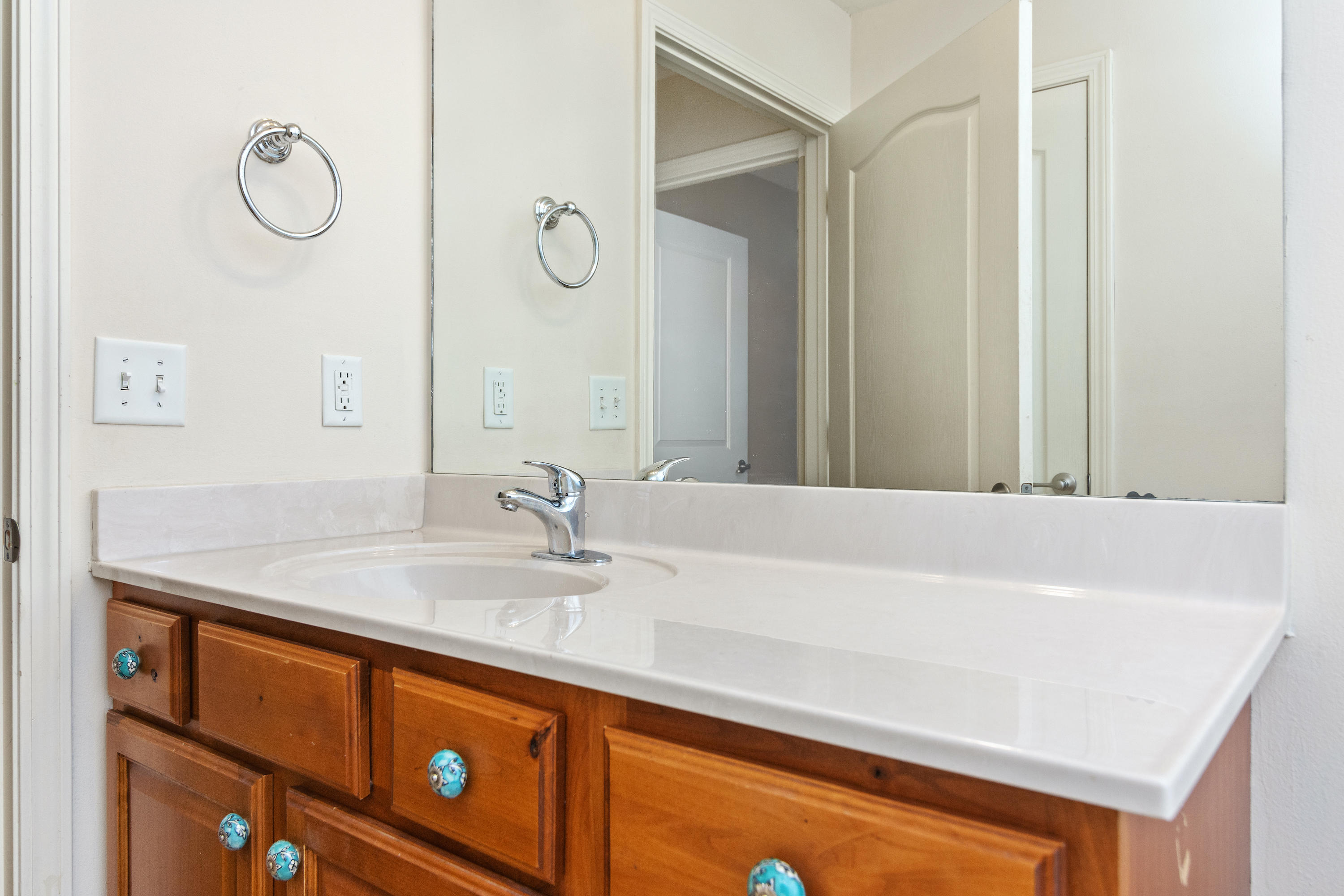112 Pointer Lane Crestview, FL 32536 - Photo 23 of 28 guest bath