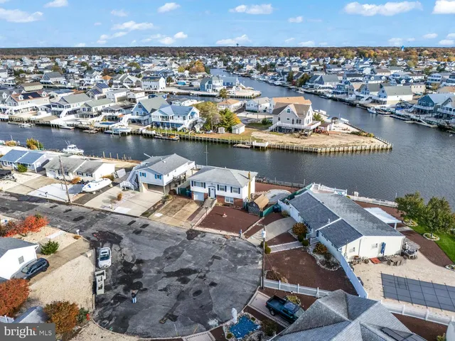 $519,900 | 135 East Potomac Drive, Tuckerton, NJ 08087