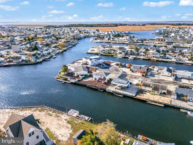 $519,900 | 135 East Potomac Drive, Tuckerton, NJ 08087