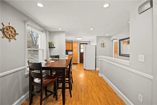 $399,999 | 52 Earl Street, West Warwick, RI 02893