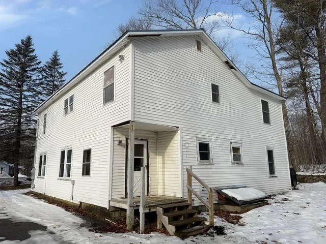 $169,900 | 2509 Essex Street, Orono, ME 04473