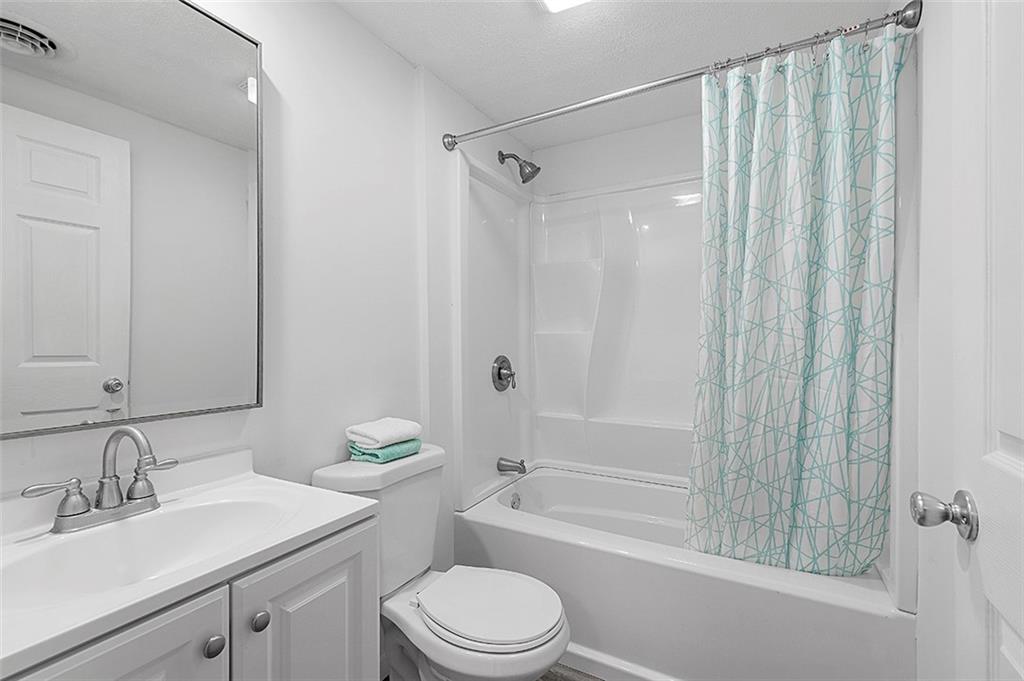 102 Hoover Road New Castle, PA 16101 - Photo 19 of 25 Gallery Image 19