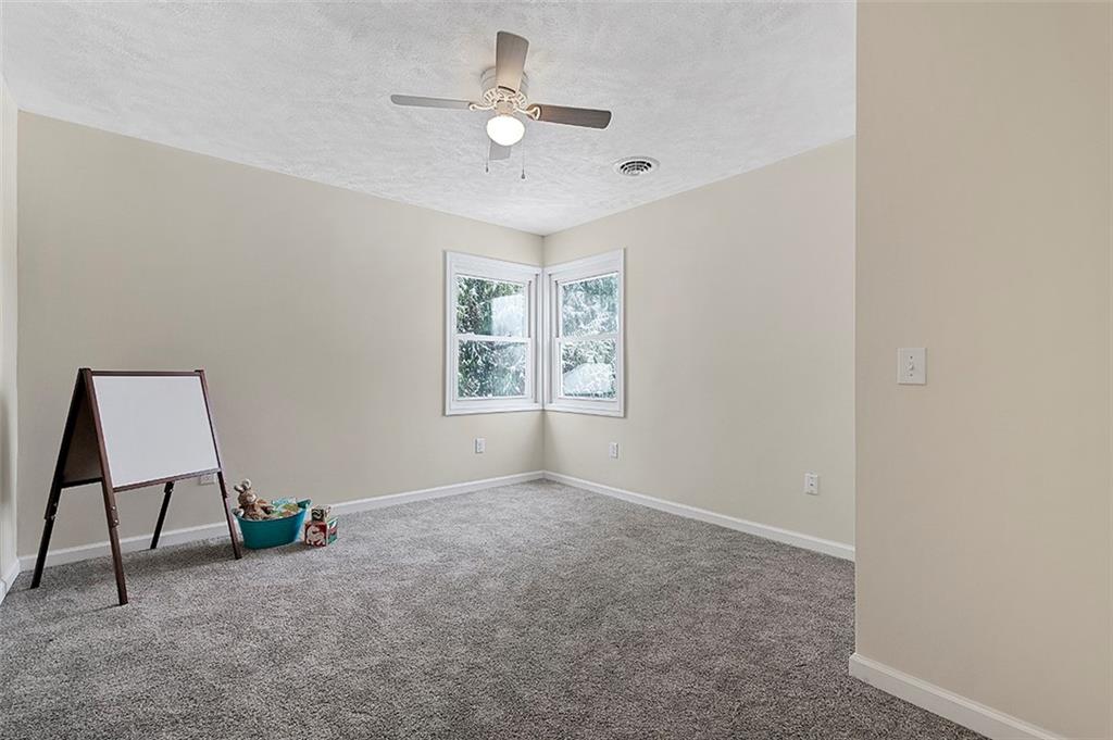 102 Hoover Road New Castle, PA 16101 - Photo 20 of 25 Gallery Image 20