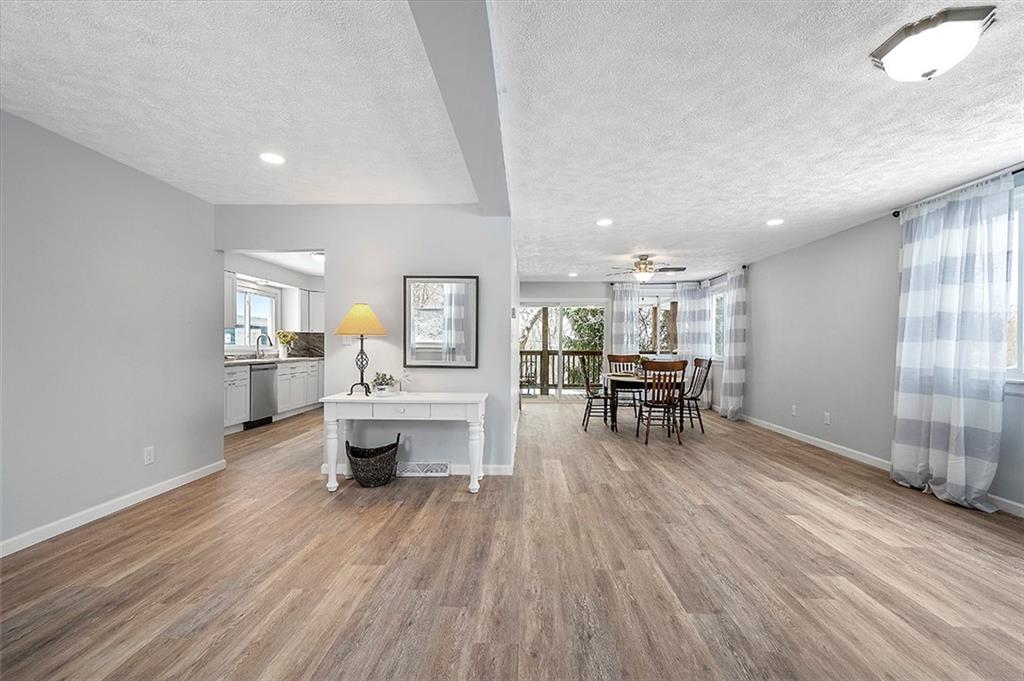 102 Hoover Road New Castle, PA 16101 - Photo 5 of 25 Gallery Image 5