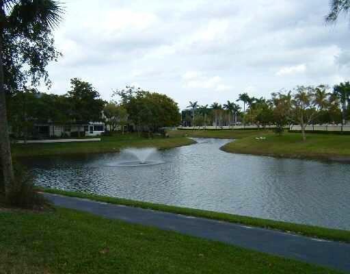 5311 Park Pl Circle Boca Raton, FL 33486 - Photo 14 of 18 13