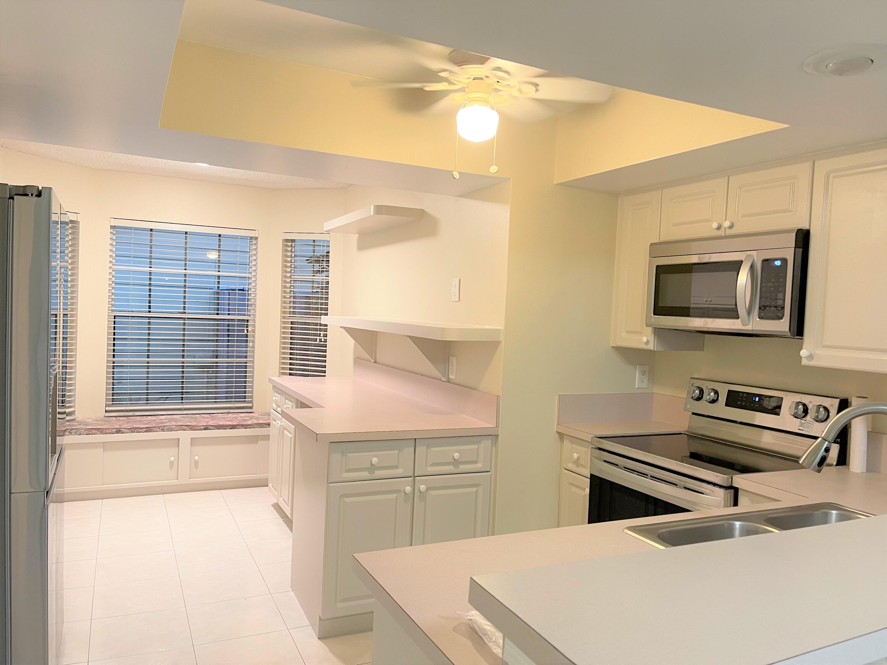 5311 Park Pl Circle Boca Raton, FL 33486 - Photo 3 of 18 2