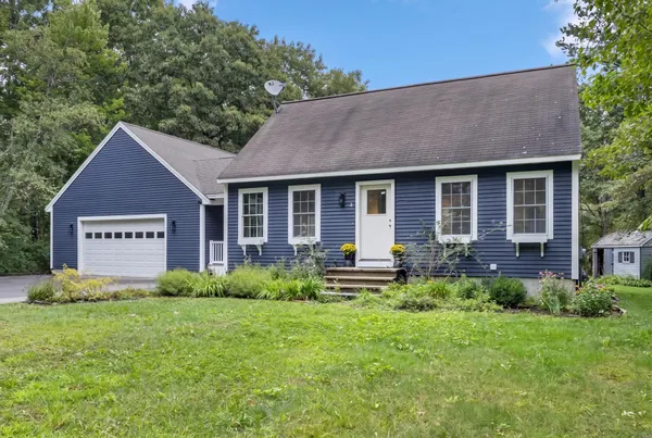 $525,000 | 4 Tanglewood Drive, Kennebunk, ME 04043