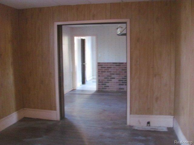 11944 Yale Road Yale, MI 48097 - Photo 6 of 10 8living.jpg