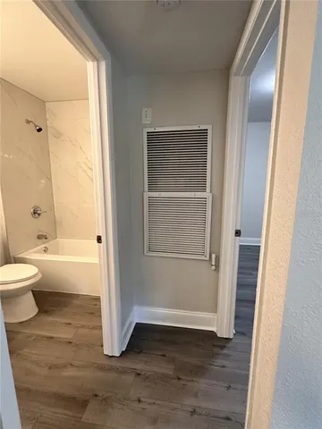 a view of utility room