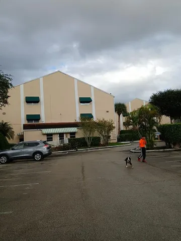a view of an outdoor space and lakeside
