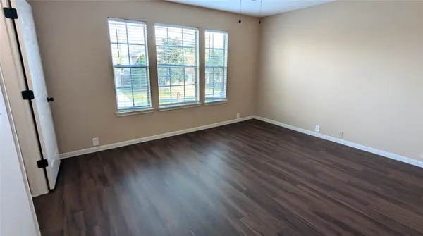 $2,300 | 723 Cypresswood Cove, Spring, TX 77373