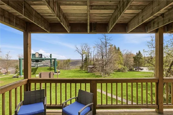 $279,900 | 5319 Summit Drive, Hidden Valley, PA 15502