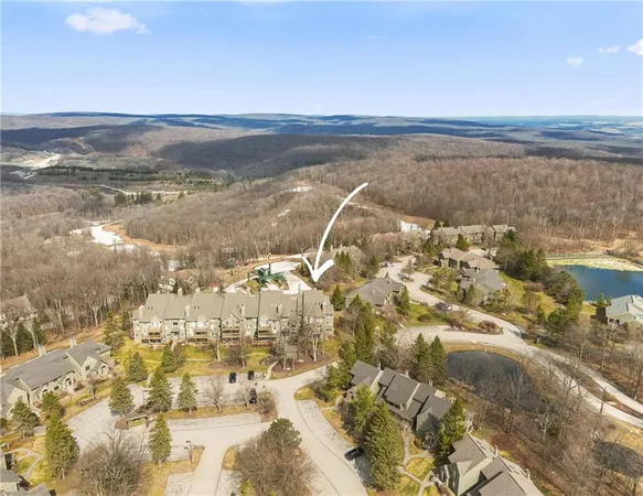 $279,900 | 5319 Summit Drive, Hidden Valley, PA 15502