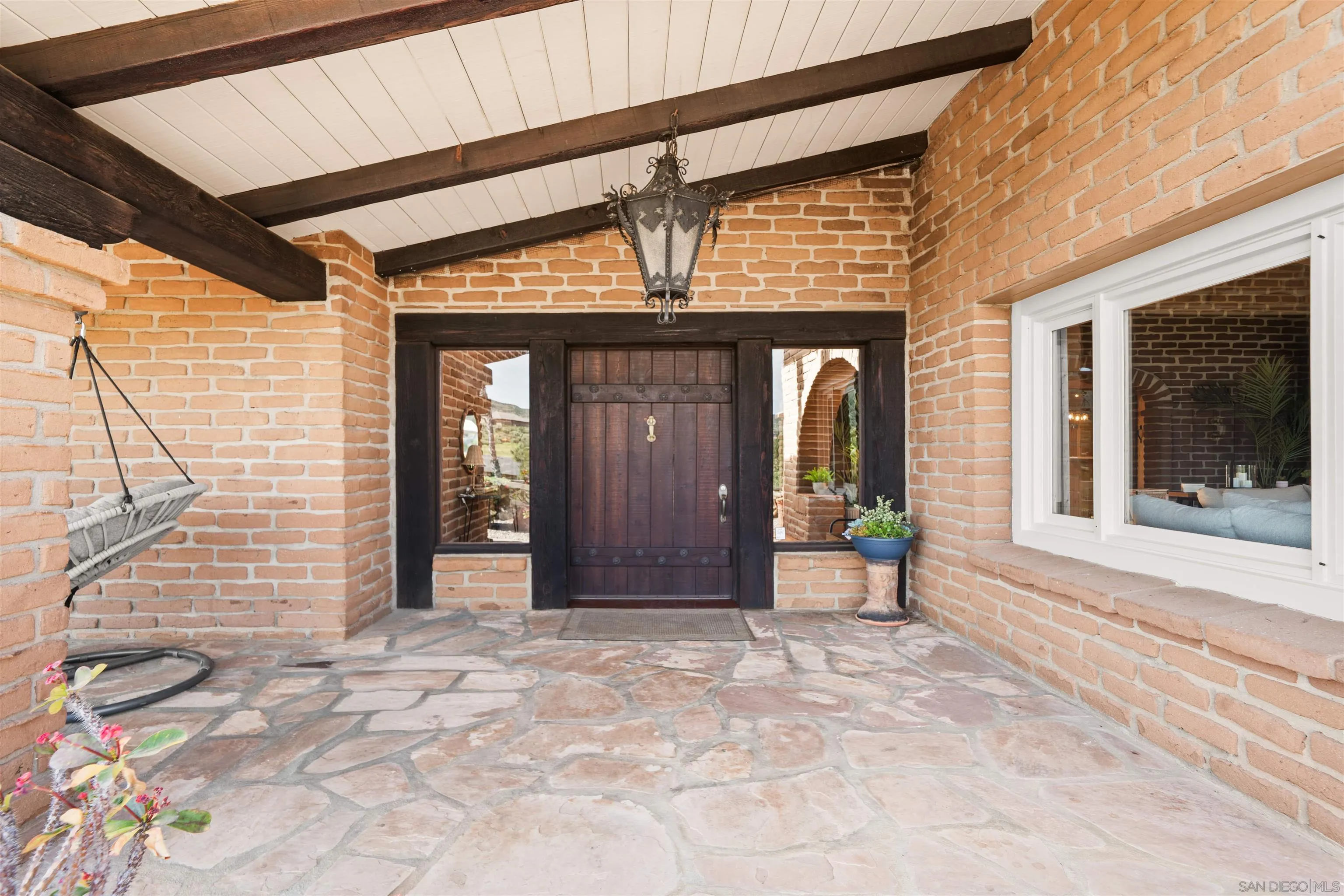 1951 Cloverdale Road Escondido, CA 92027 - Photo 19 of 74