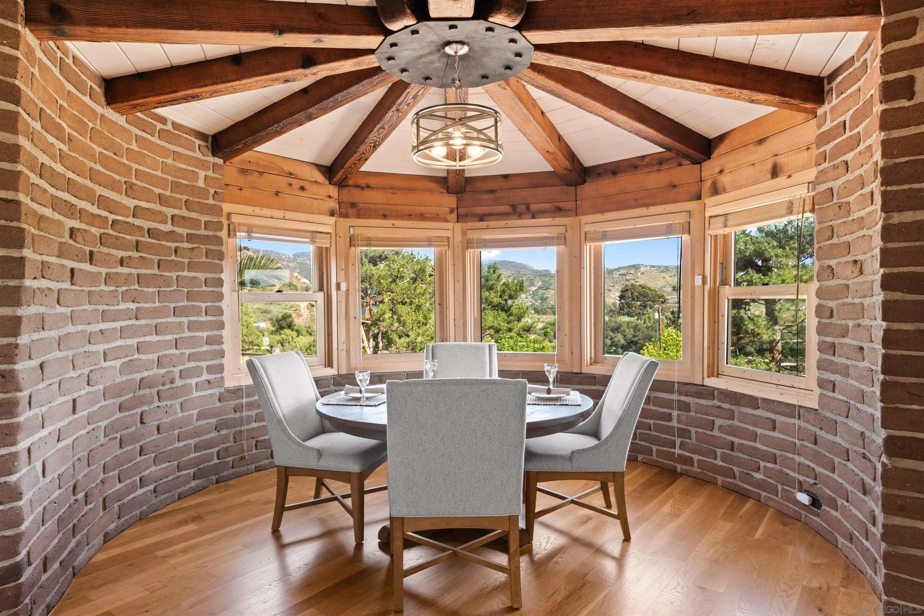 1951 Cloverdale Road Escondido, CA 92027 - Photo 25 of 74