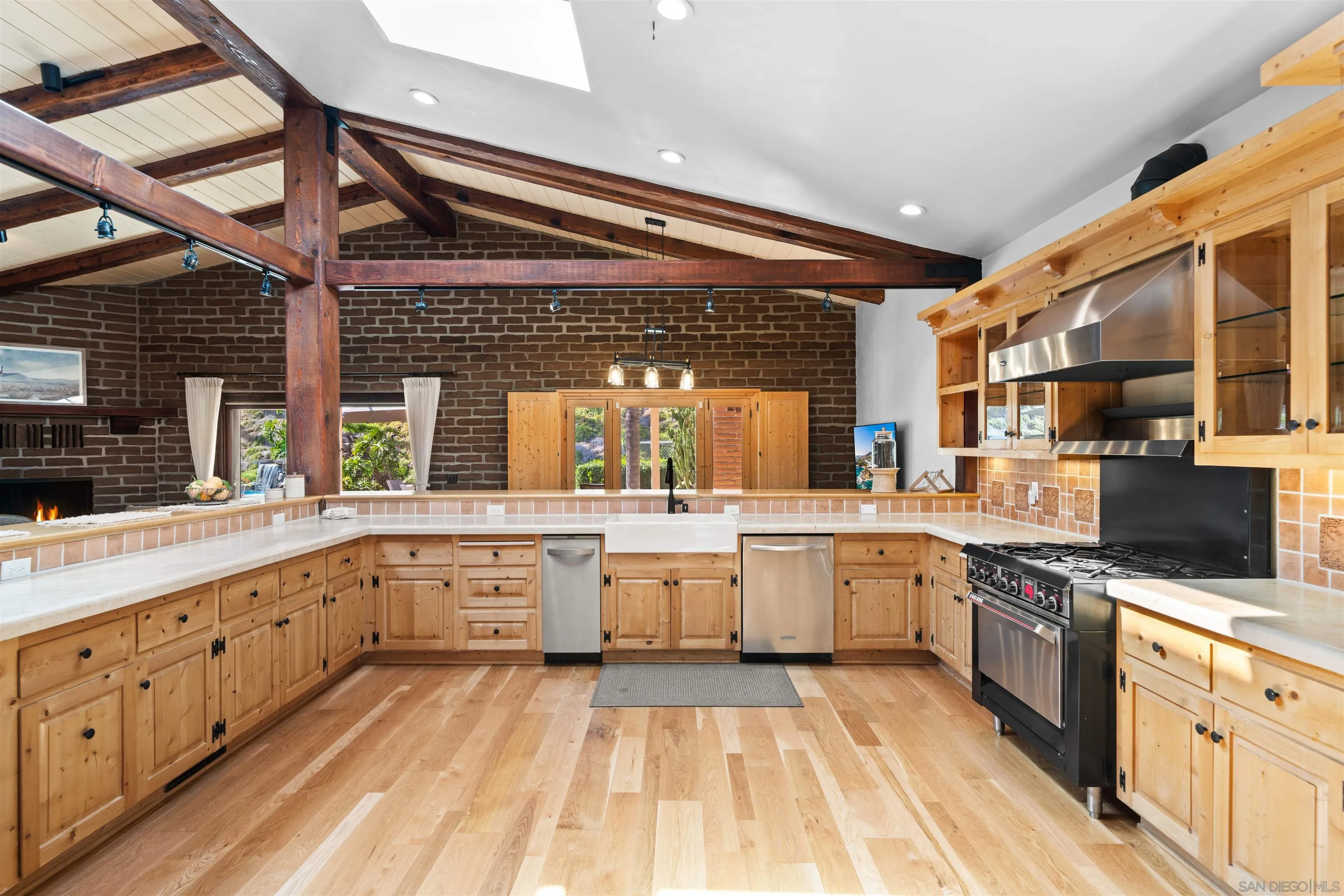 1951 Cloverdale Road Escondido, CA 92027 - Photo 30 of 74