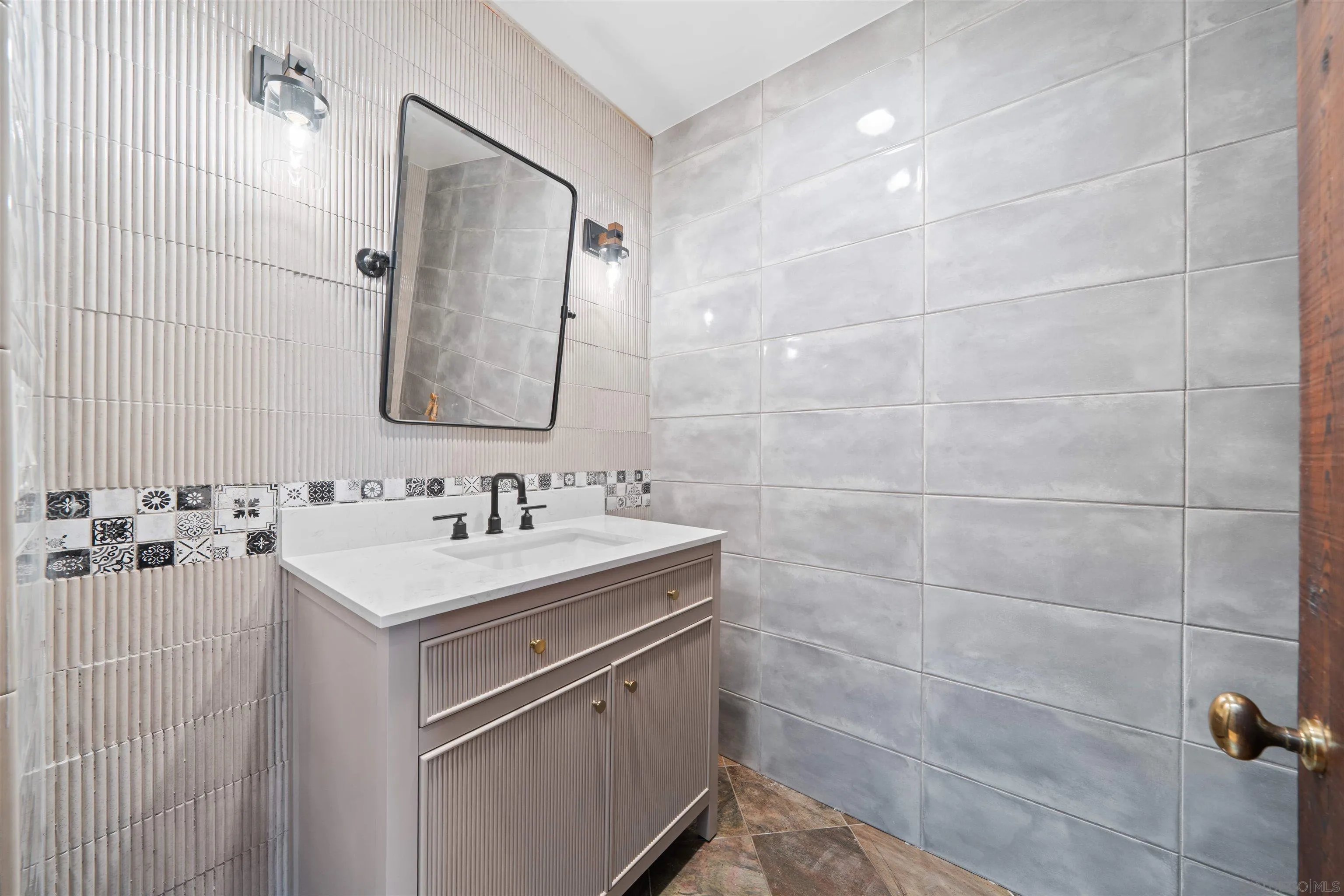 1951 Cloverdale Road Escondido, CA 92027 - Photo 35 of 74