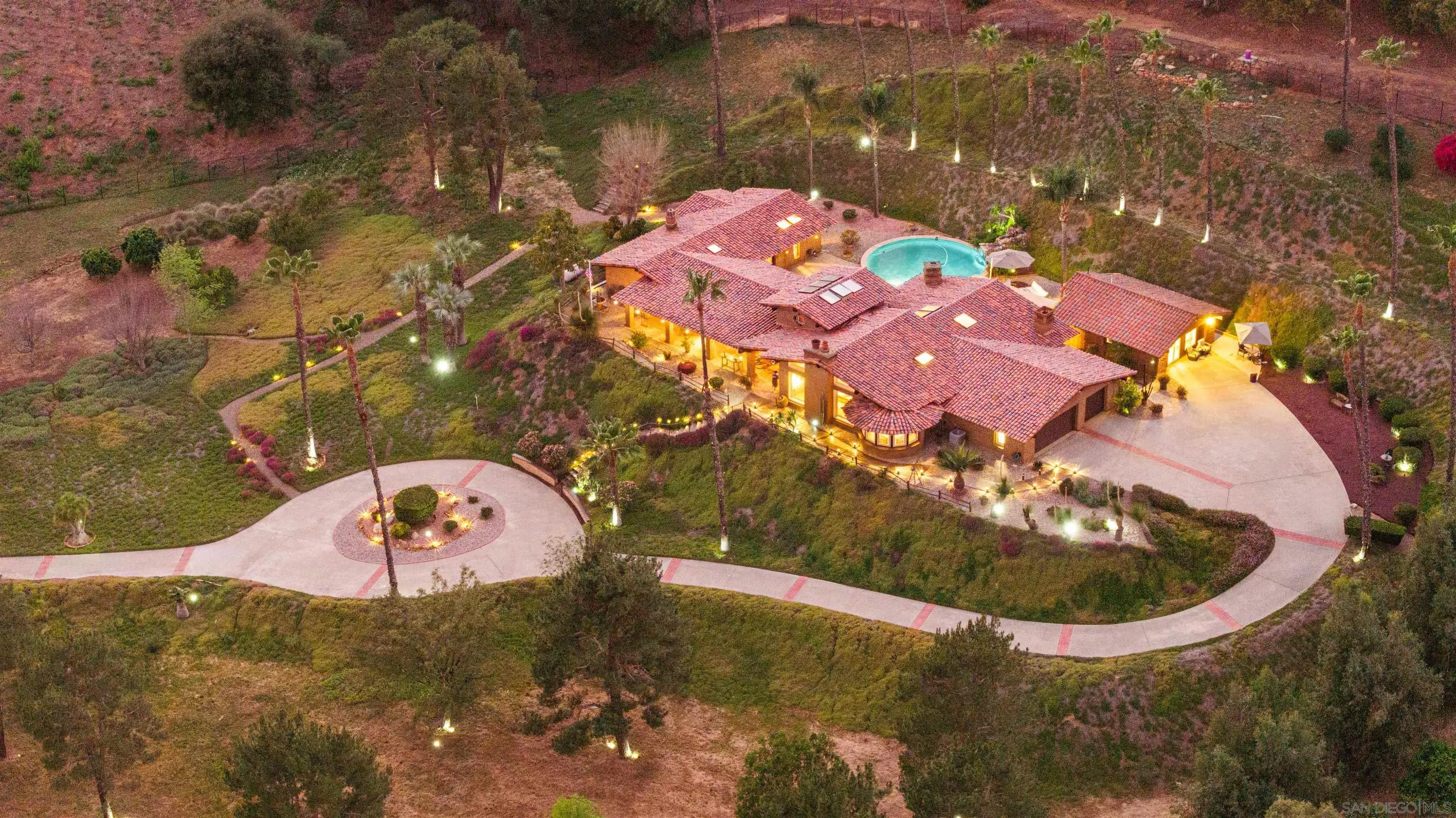 1951 Cloverdale Road Escondido, CA 92027 - Photo 5 of 74