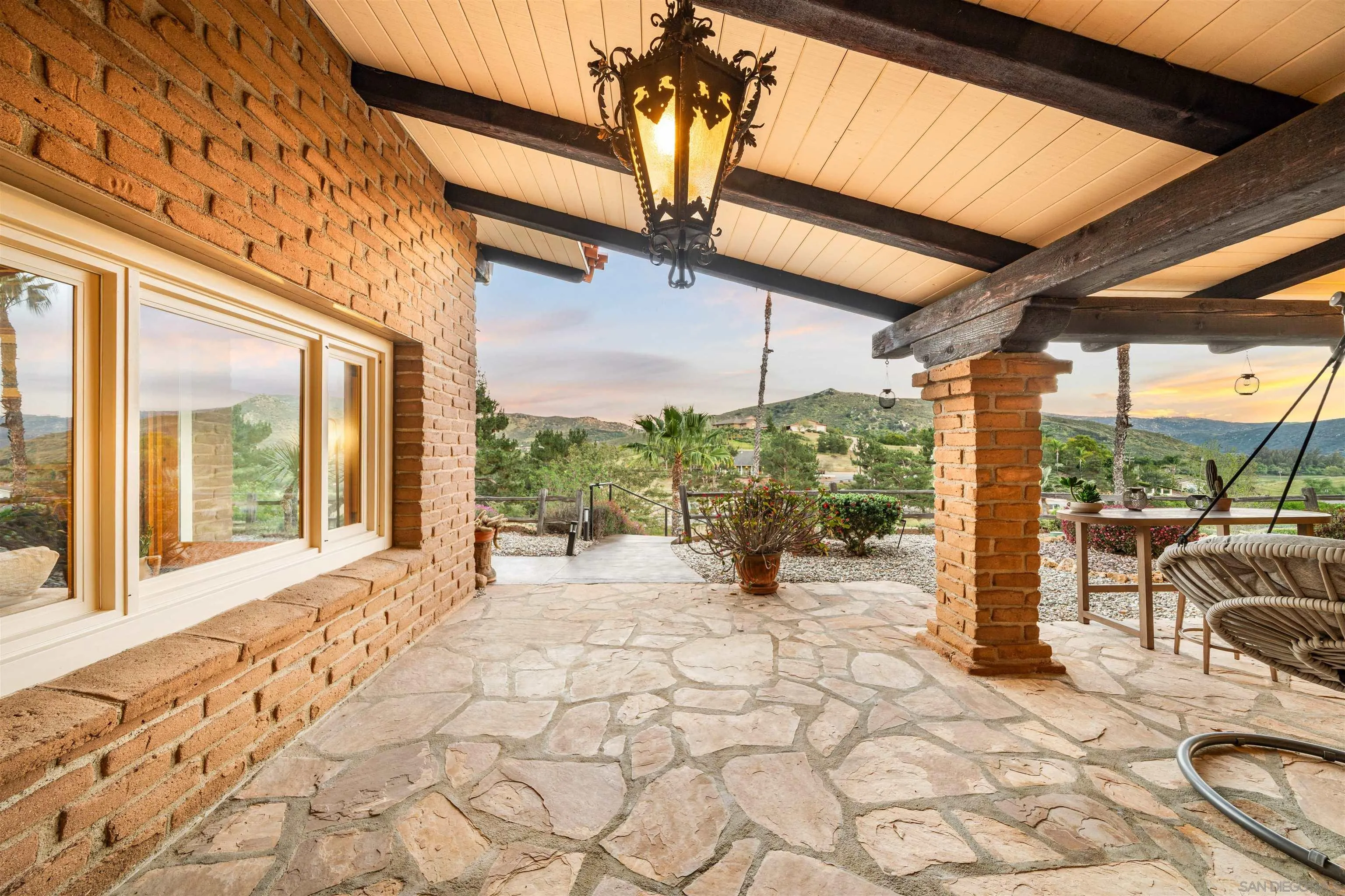 1951 Cloverdale Road Escondido, CA 92027 - Photo 6 of 74