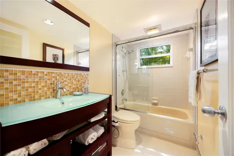 $1,799,000 | 2721 Southwest 22nd Avenue, Unit C, Coconut Grove, FL 33133