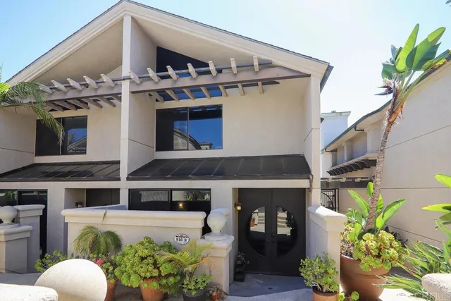 $5,700 | 916 Sealane Drive, Unit D, Encinitas, CA 92024