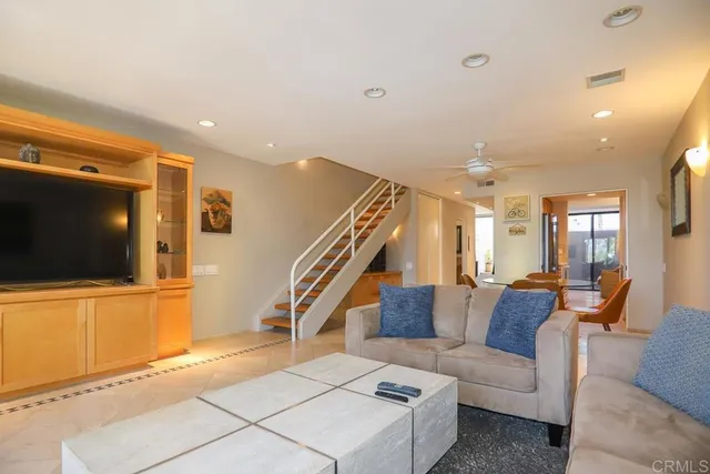 $5,700 | 916 Sealane Drive, Unit D, Encinitas, CA 92024