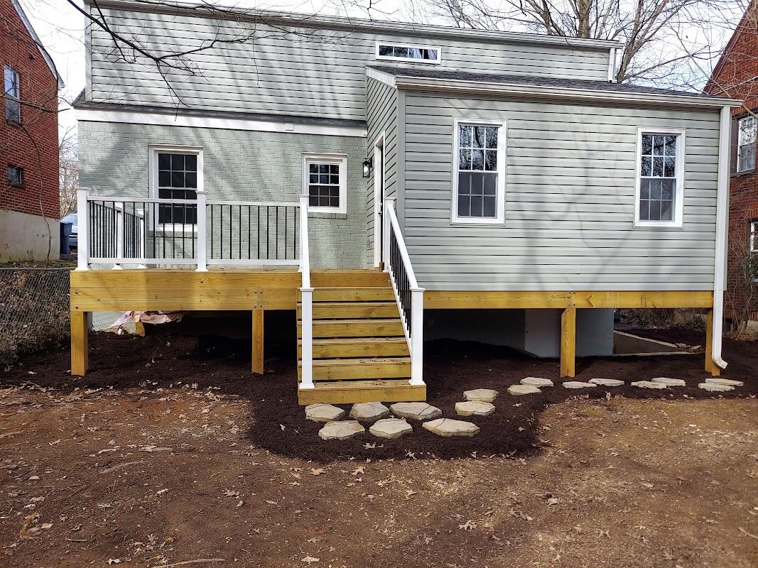 2026 York Road Southwest Roanoke, VA 24015 - Photo 2 of 4 20230118_121834