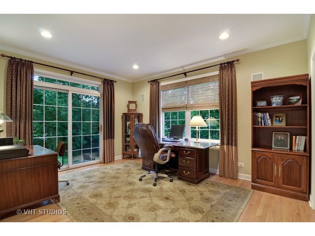 730 Becker Road Glenview, IL 60025 - Photo 9 of 25 Gallery Image 9