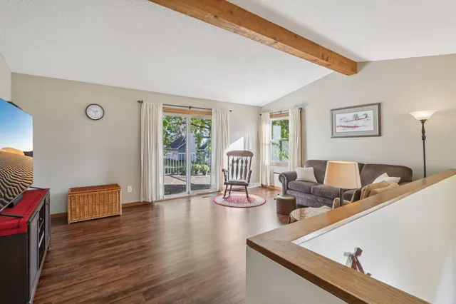 $395,000 | 1006 South Division Street, Waunakee, WI 53597