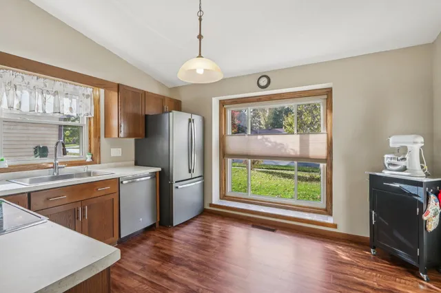 $395,000 | 1006 South Division Street, Waunakee, WI 53597