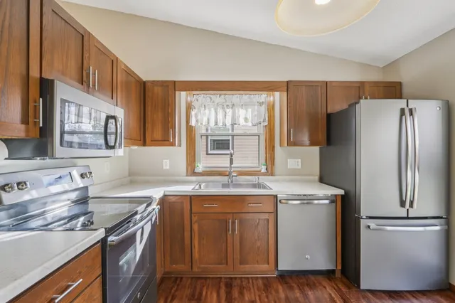 $395,000 | 1006 South Division Street, Waunakee, WI 53597