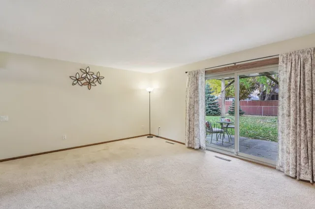 $395,000 | 1006 South Division Street, Waunakee, WI 53597