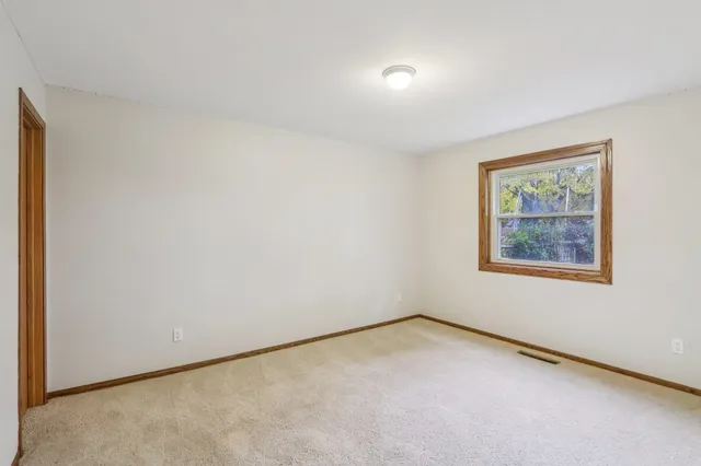 $395,000 | 1006 South Division Street, Waunakee, WI 53597