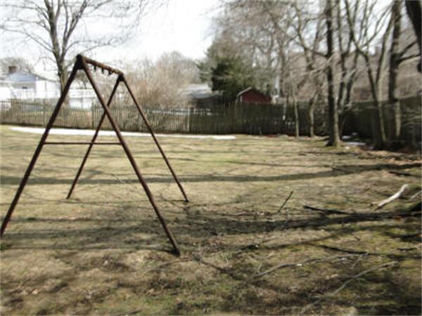14 Alfred Road Saugus, MA 01906 - Photo 4 of 4 Gallery Image 4