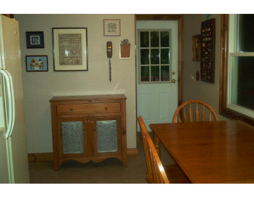 261 Whitney Road Ashby, MA 01431 - Photo 4 of 12