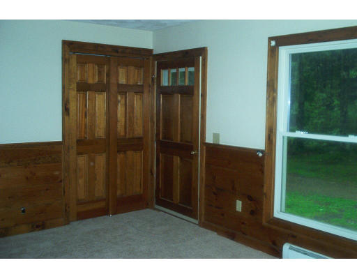 261 Whitney Road Ashby, MA 01431 - Photo 8 of 12
