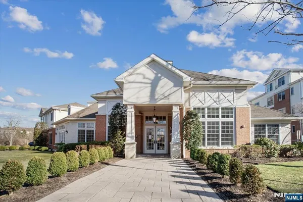 $675,000 | 1101 The Plaza, Tenafly, NJ 07670