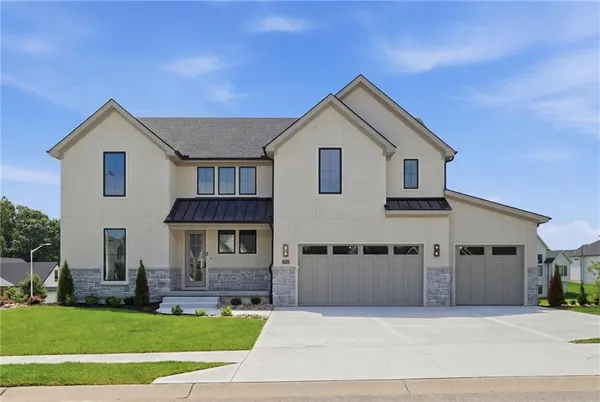 $979,999 | 7735 North Donnelly Avenue, Kansas City, MO 64158