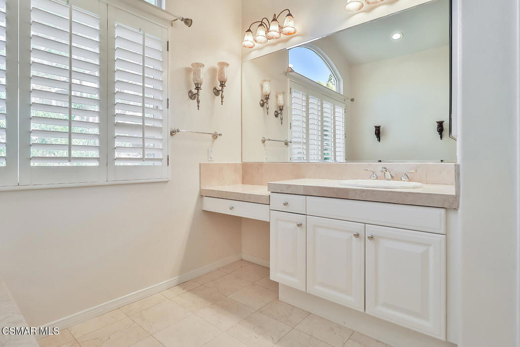 6291 Deerbrook Road Oak Park, CA 91377 - Photo 18 of 29