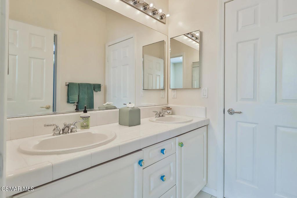 6291 Deerbrook Road Oak Park, CA 91377 - Photo 23 of 29