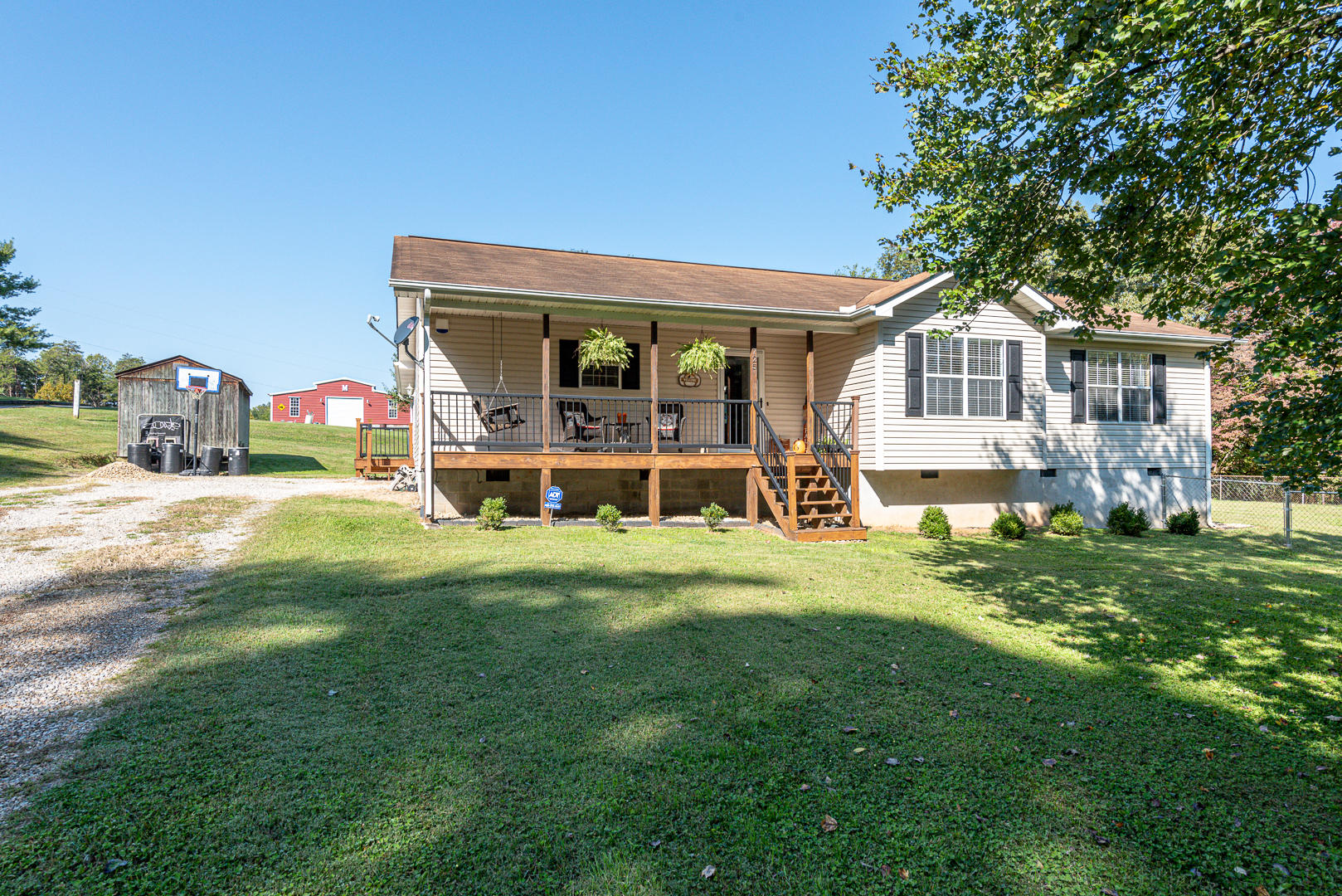 725 Adams Road Strawberry Plains, TN 37871 - Photo 3 of 33 DSC_6708