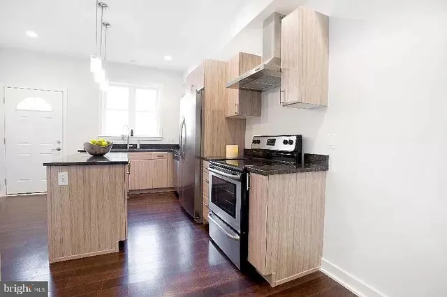 $2,300 | 2991 Livingston Street, Philadelphia, PA 19134