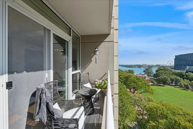 $995,000 | 250 East Pearson Street, Unit 901, Chicago, IL 60611