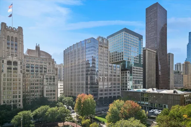 $995,000 | 250 East Pearson Street, Unit 901, Chicago, IL 60611