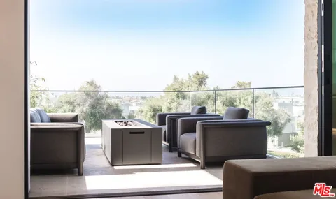 $175,000 | 606 North Ardmore Avenue, Manhattan Beach, CA 90266