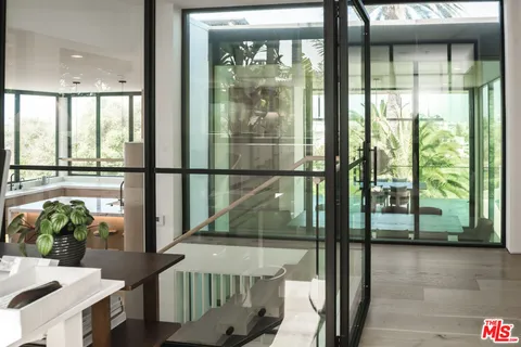 $175,000 | 606 North Ardmore Avenue, Manhattan Beach, CA 90266